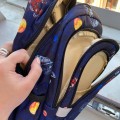 Долго искали рюкзак в школу для сына, а оказывается...