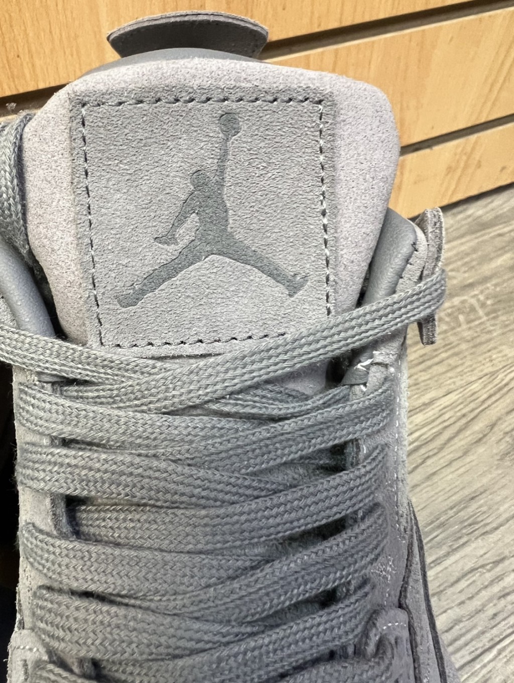 mpox.ru - Кроссовки Nike Air Jordan 4 Retro Kaws