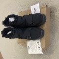 Отзыв о ugg-russia.com интернет-магазин: Продают подделку, качество плохое, возврат не оформляют