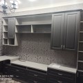 Удобная рабочая зона для ребенка с местом под технику