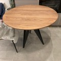 Большой выбор круглых столов.